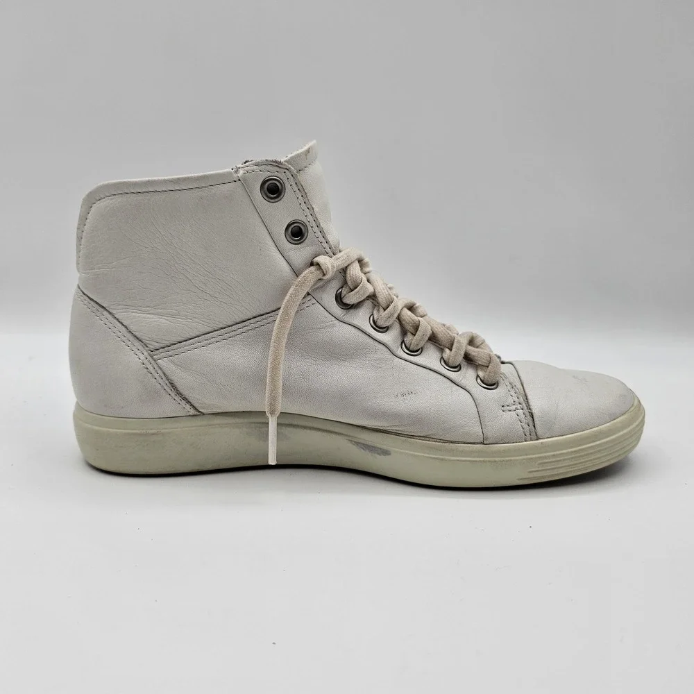 ECCO Soft 7 Shoes Womens Size 8 White‎ Leather High Top Comfort Casual Sneakers